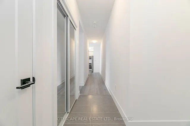 Additional image 7 of 460 Dundas St Unit 1105