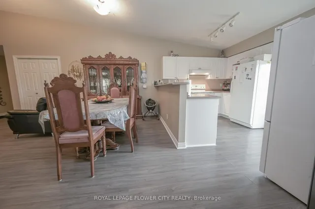 Additional image 20 of 4005 Kilmer Dr Unit 412