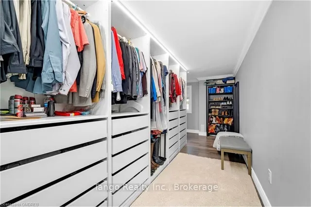 Additional image 15 of 6739 FIFTH Line