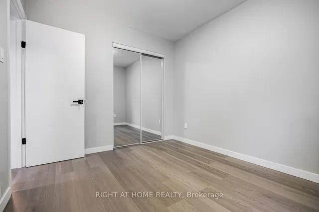 Additional image 20 of 35 Lorne Ave