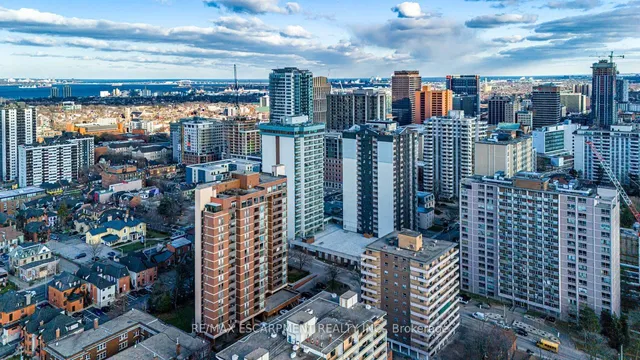 Additional image 38 of 222 Jackson St Unit 305