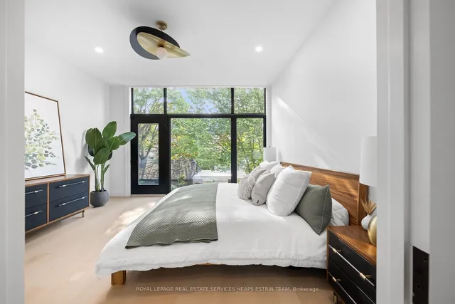 Additional image 17 of 112 Givins St