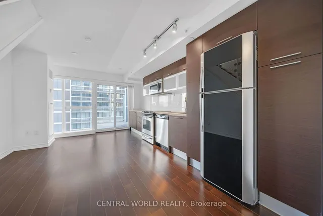 Additional image 4 of 386 Yonge St Unit 1113