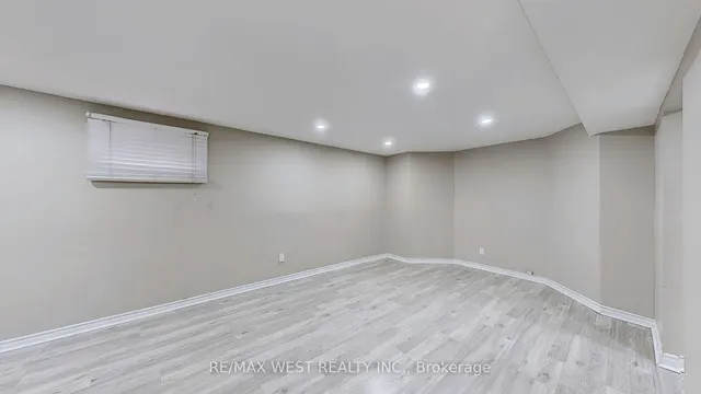 Additional image 33 of 15 Darcy Crt