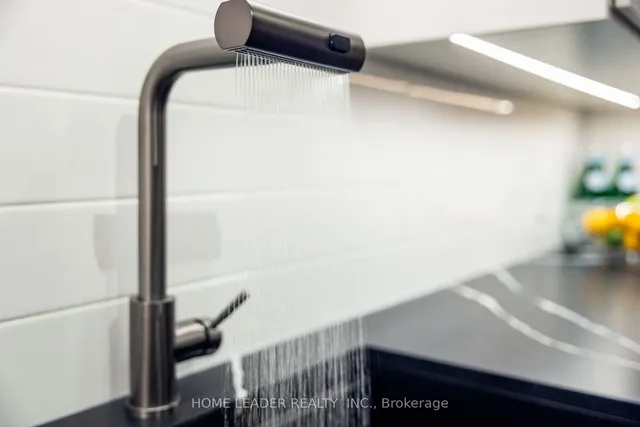 Additional image 19 of 5280 Lakeshore Rd Unit 902