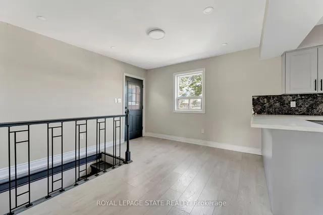 Additional image 11 of 2009 Brampton St