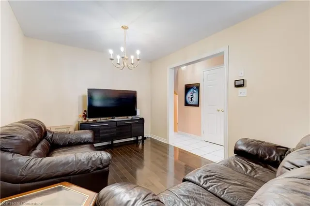 Additional image 5 of 120 Peachwood Cres
