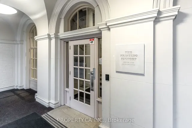 Additional image 3 of 201 Carlaw Ave Unit 201