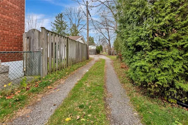 Additional image 30 of 110 Paling Ave