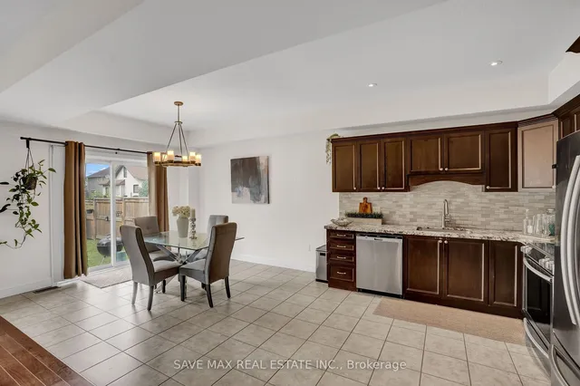 Additional image 12 of 17 Lagoon Ave