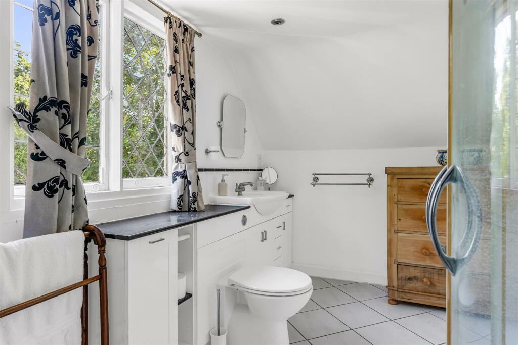 Additional image 16 of Pennyfathers Lane, Harmer Green Lane, Digswell