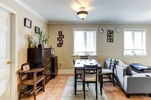 Additional image 11 of 109 Cayuga Ave