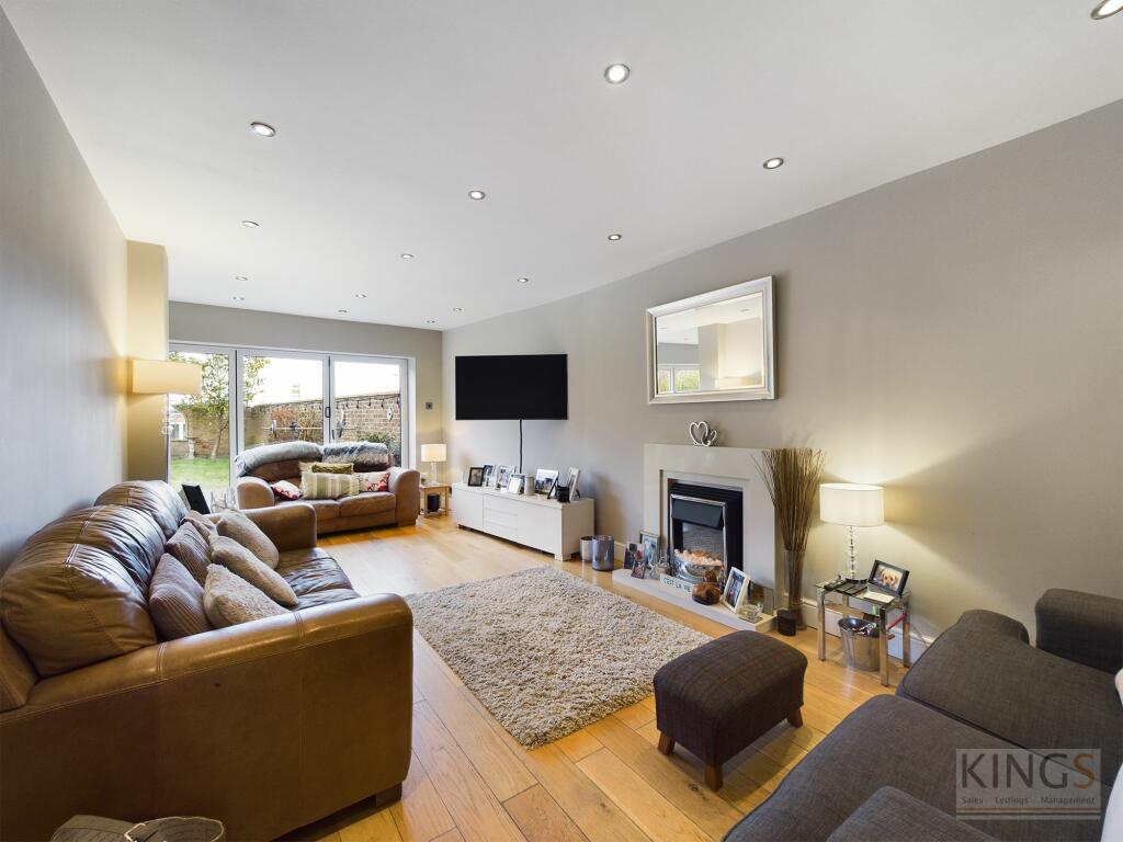 Additional image 30 of Roestock Lane, Colney Heath, AL4