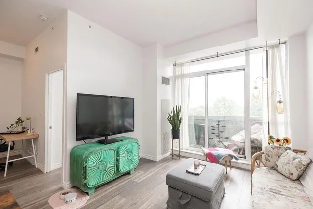 Additional image 11 of 1284 GUELPH Line Unit 417