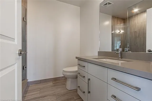 Additional image 14 of 2007 James St Unit 1307