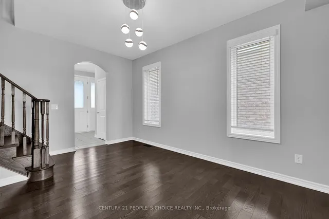 Additional image 22 of 38 Narbonne Cres