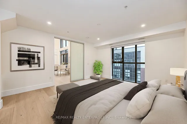 Additional image 10 of 112 King St Unit #PH05