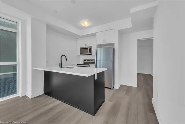 Additional image 12 of 460 Dundas St Unit 406