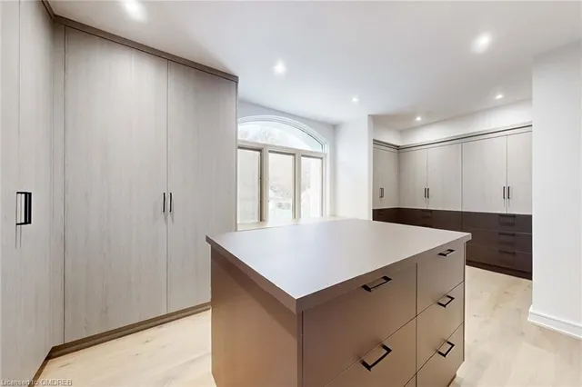 Additional image 28 of 34 Maple Ave