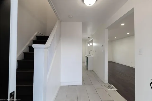 Additional image 3 of 30 Graham Ave