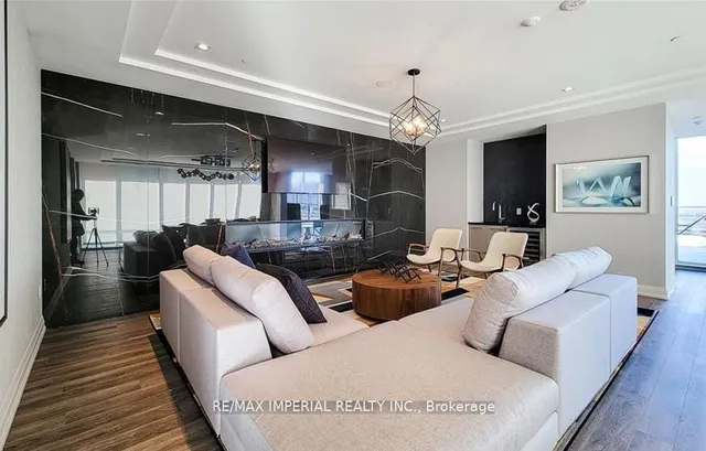 Additional image 22 of 212 King William St Unit 908