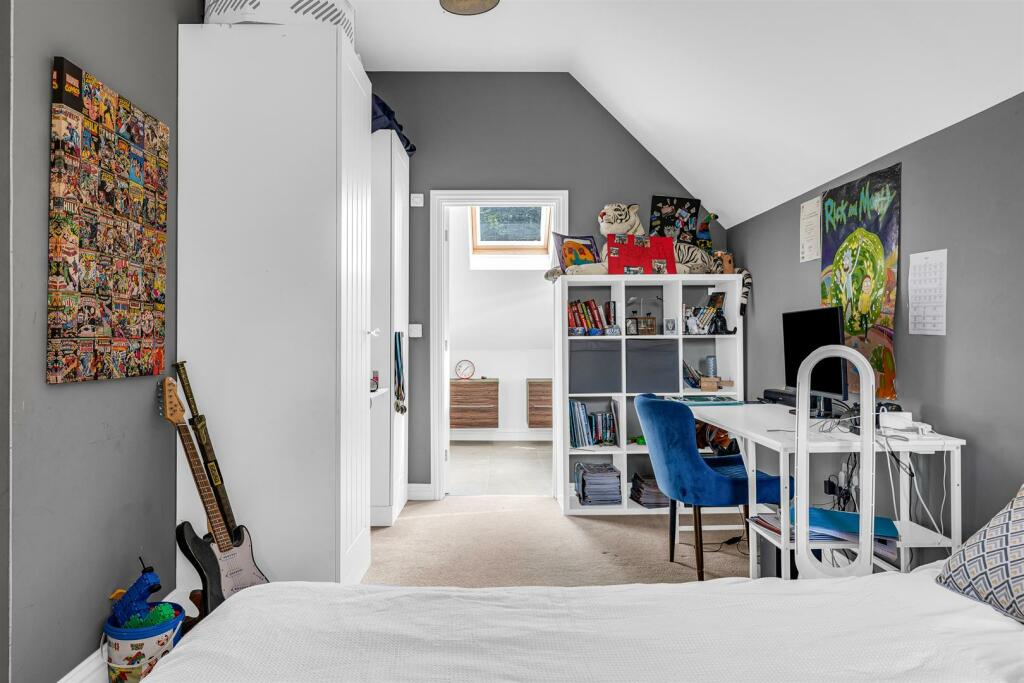 Additional image 21 of The Drive, Welwyn