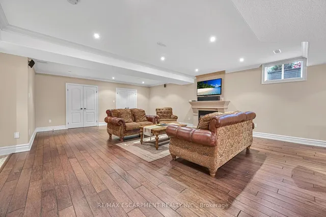 Additional image 31 of 15 Silver Maple Dr