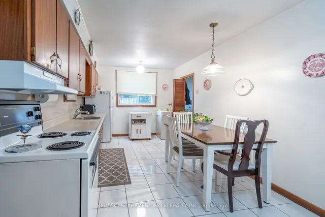 Additional image 14 of 261 Jackson St