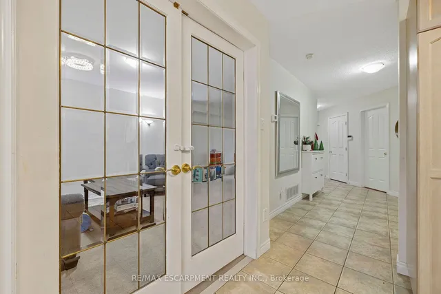 Additional image 11 of 76 Redfern Ave