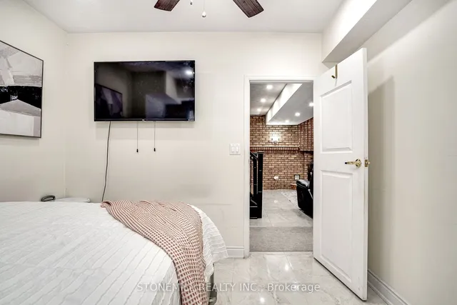 Additional image 26 of 36 Blenheim Dr