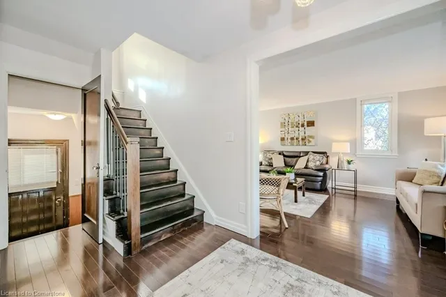 Additional image 26 of 2 Chedoke Ave