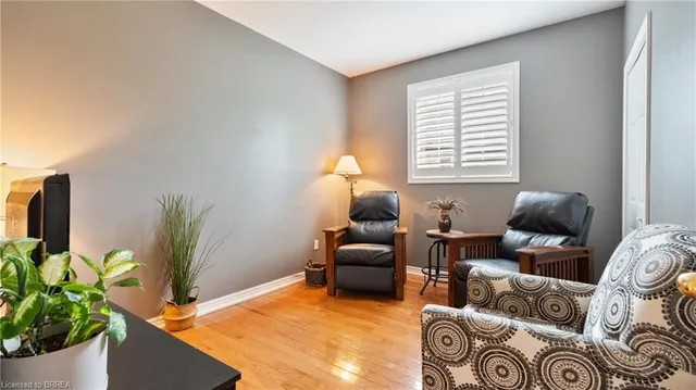 Additional image 16 of 137 Thoroughbred Blvd