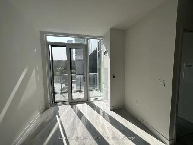 Additional image 4 of 135 Lower Sherbourne St Unit 418 W