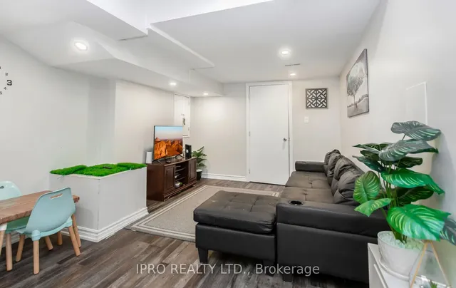 Additional image 31 of 447 Harkin Pl