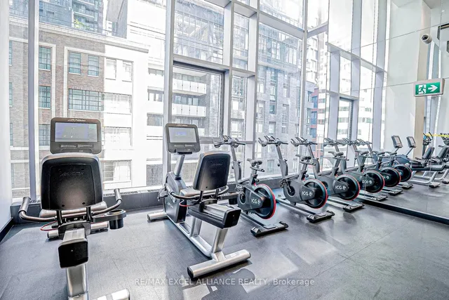 Additional image 25 of 357 King St Unit 809