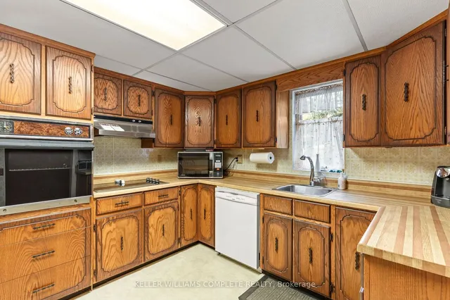 Additional image 13 of 11 FORD St