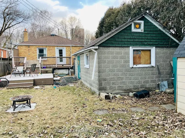 Additional image 16 of 28 Medhurst Rd