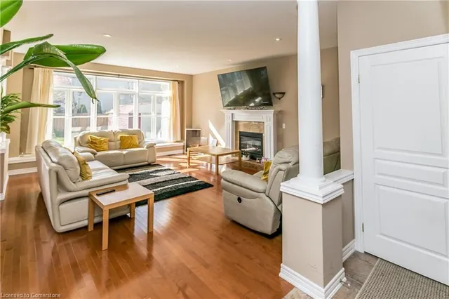 Additional image 5 of 8 Playfair Crt