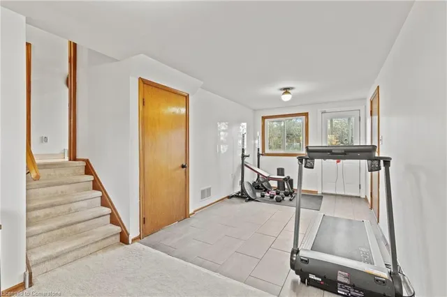 Additional image 19 of 173 Columbia Dr