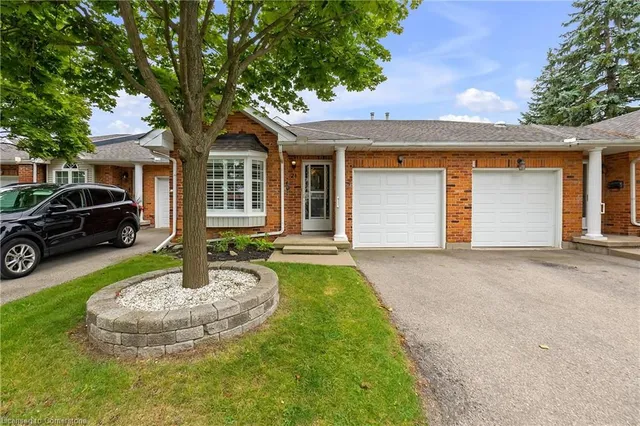 20 Meadowlands Blvd Unit 24
