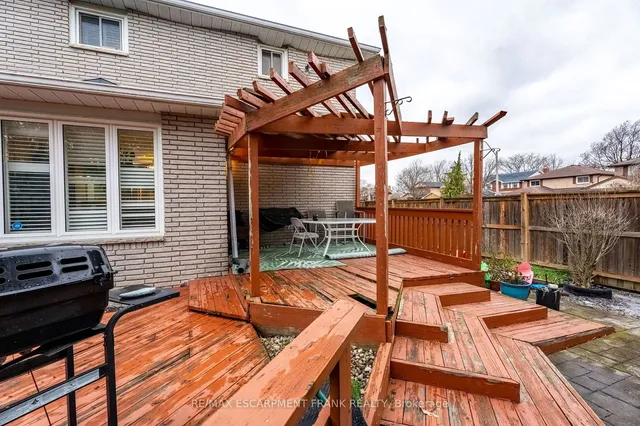 Additional image 37 of 7 GRANDOAKS Dr