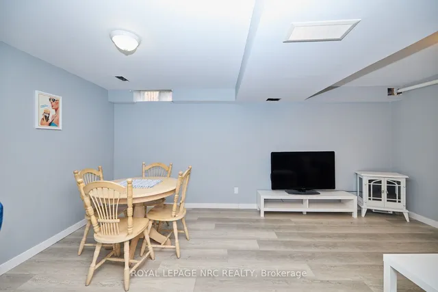 Additional image 18 of 23 Dynasty Ave Unit 4