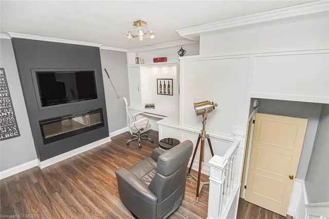 Additional image 29 of 3020 First St