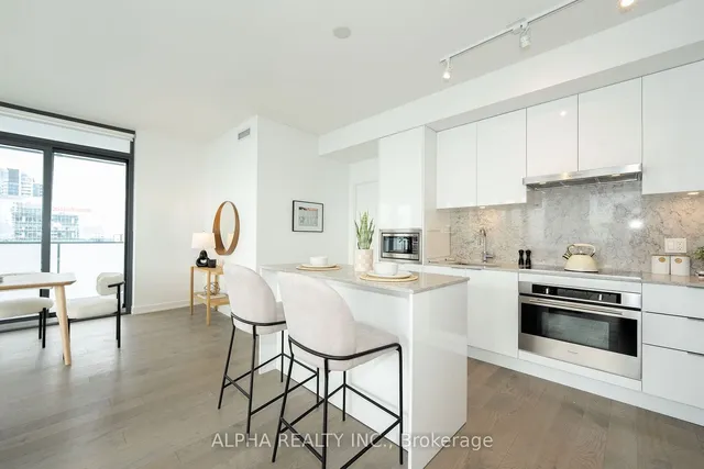 Additional image 6 of 20 Lombard St Unit 3907