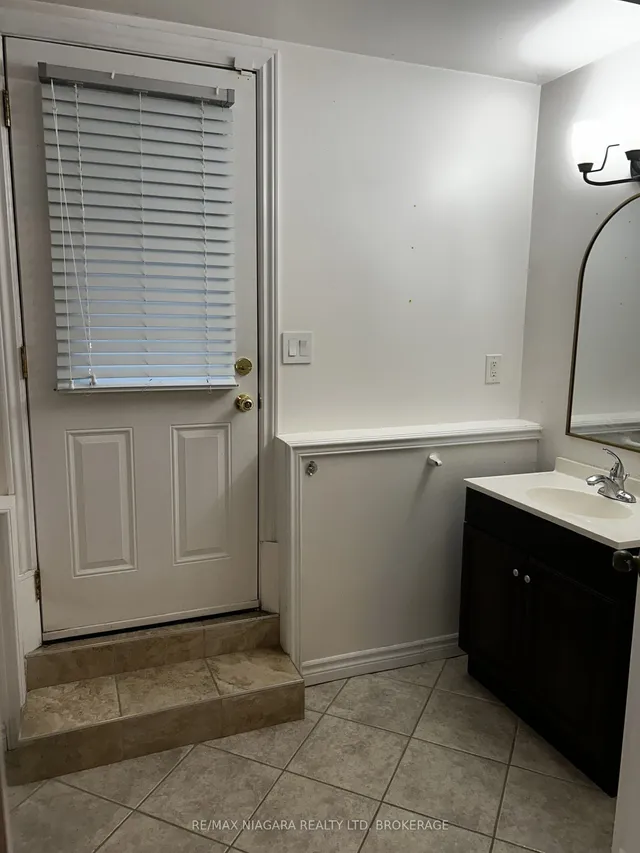 Additional image 16 of 1056 BEACH Blvd