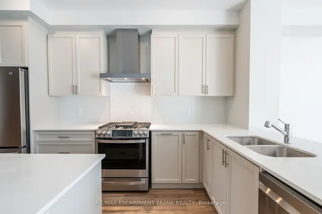 Additional image 19 of 237 Lormont Blvd