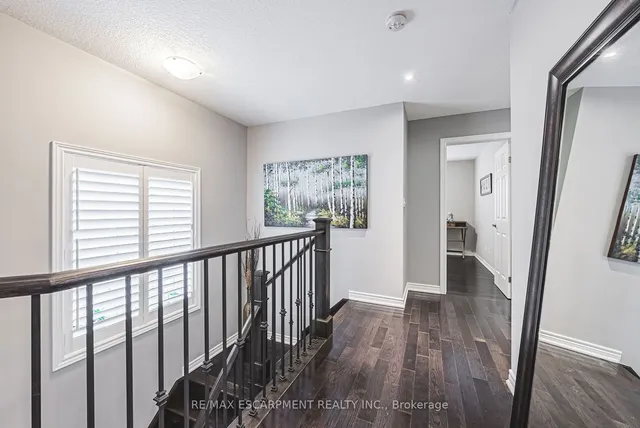 Additional image 16 of 48 Madonna Dr