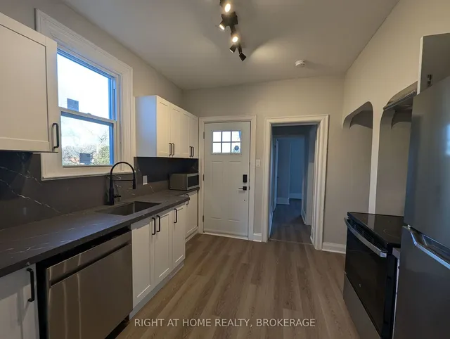 Additional image 16 of 113 Wellington St