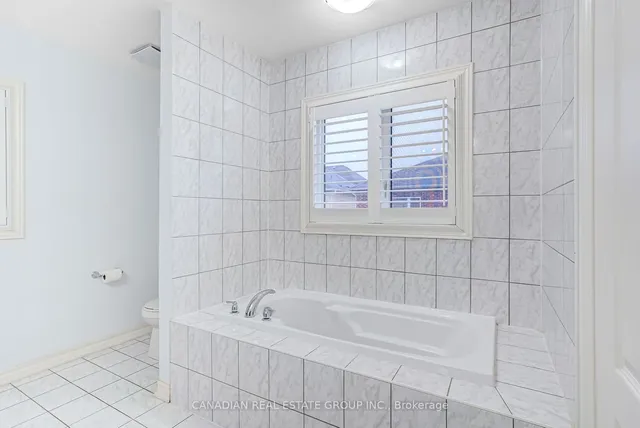 Additional image 23 of 1485 Chretien St