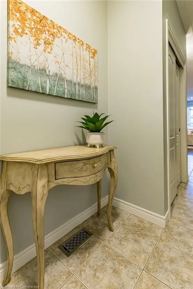 Additional image 3 of 4 Marina Point Cres